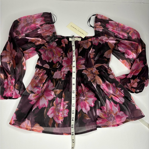 Ladies long sleeve silky top, NWT Small flower print by Thirty/Thirty LA - Picture 3 of 8